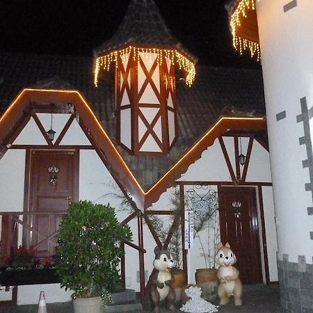 Pousada Dos Esquilos Campos do Jordao Ngoại thất bức ảnh